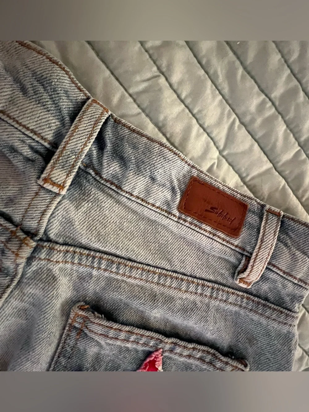 Subdued Brand Women’s Light Wash Jeans with Union Jack Star Patches - Picture 3 of 6